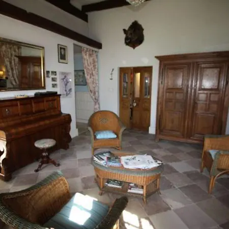 Frühstückspension Charme Et Detente : Maison Avec Grand Parc, Cheminee Et Tennis, Proche D'epinal - Fr-1-589-499