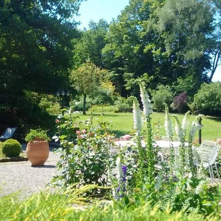 Charme Et Detente : Maison Avec Grand Parc, Cheminee Et Tennis, Proche D'epinal - Fr-1-589-499
